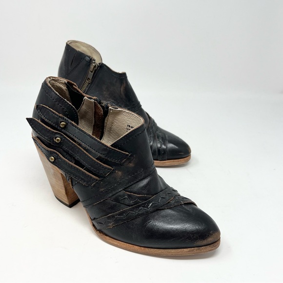 FREEBIRD BY STEVEN Gate Leather Ankle Boot Women’s Size 10 Boho Distressed Fall - Picture 11 of 12